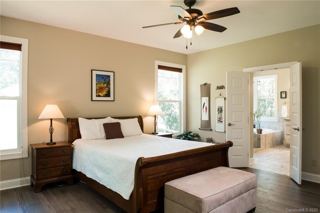 78 Riddle Road Swannanoa NC 28778