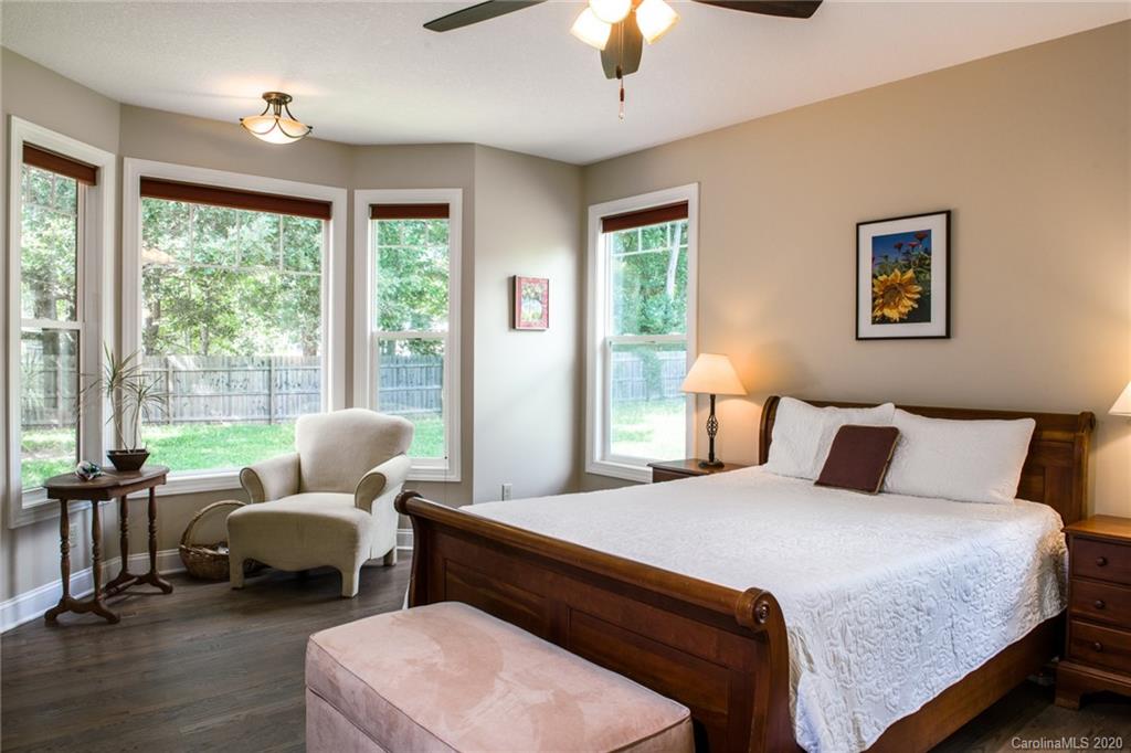 78 Riddle Road Swannanoa NC 28778