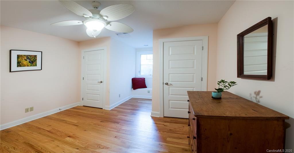 78 Riddle Road Swannanoa NC 28778