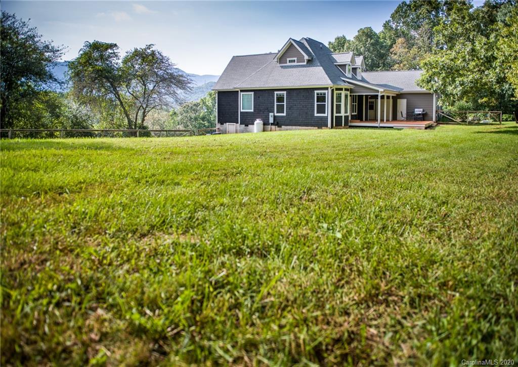 78 Riddle Road Swannanoa NC 28778