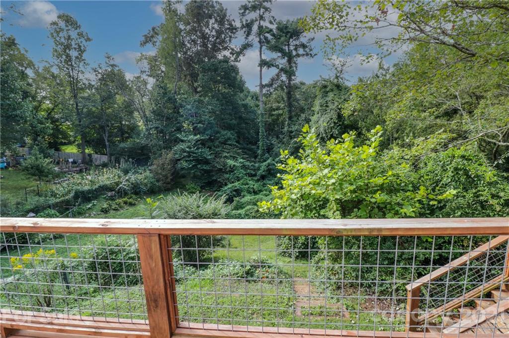21 Morris Street Asheville NC 28806