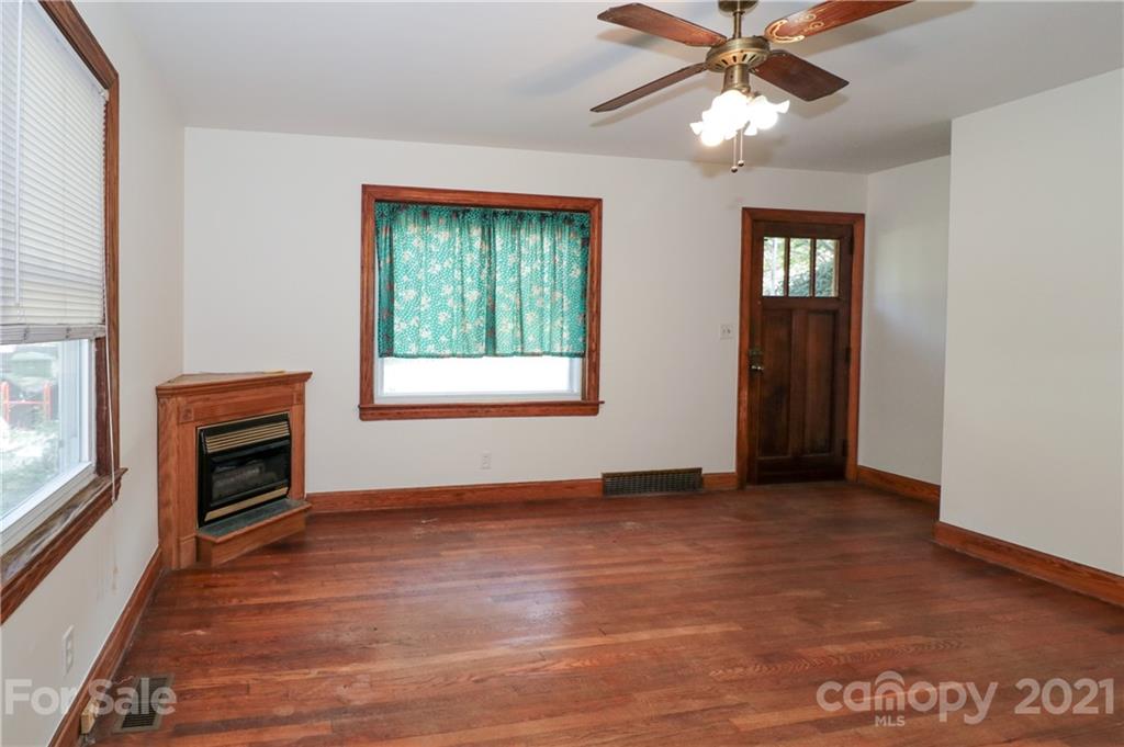 21 Morris Street Asheville NC 28806