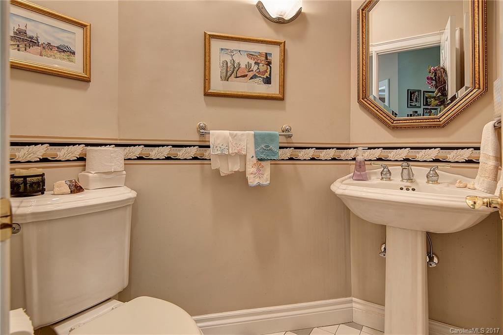 34 Hawk View Drive Asheville NC 28804