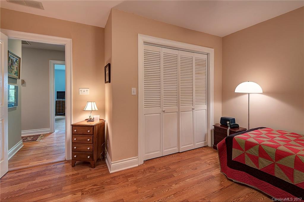 34 Hawk View Drive Asheville NC 28804