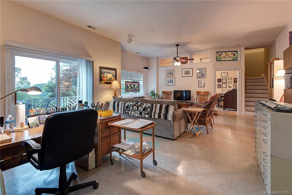 34 Hawk View Drive Asheville NC 28804