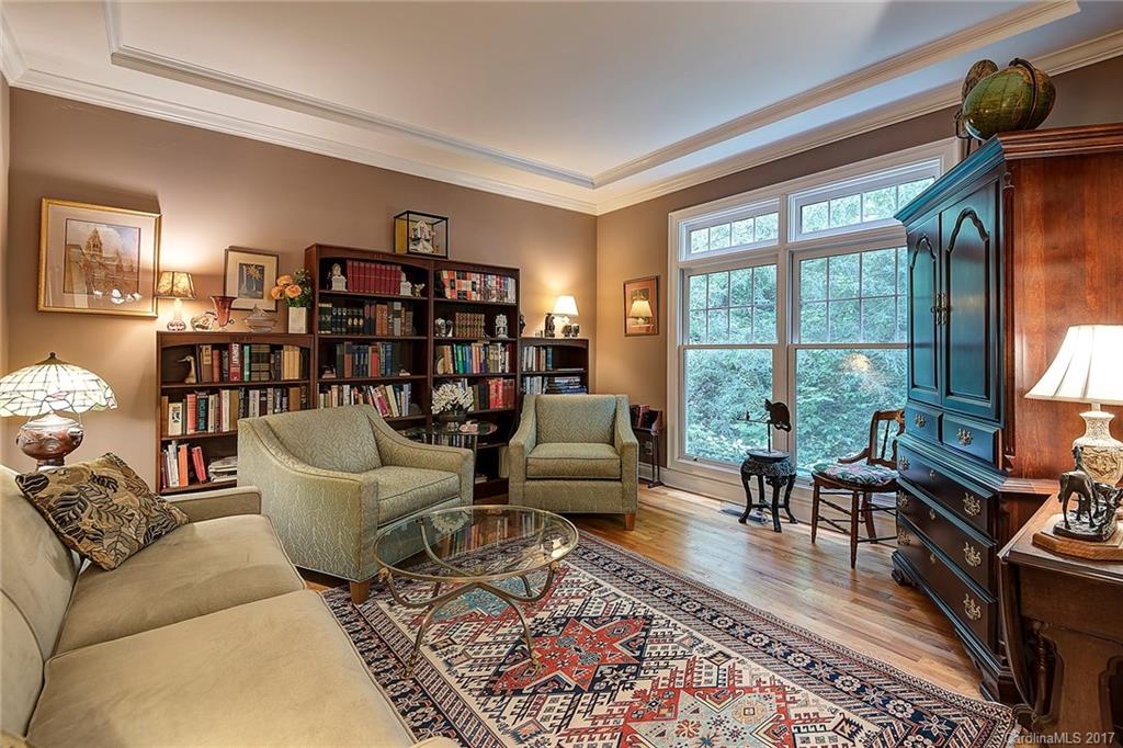 34 Hawk View Drive Asheville NC 28804
