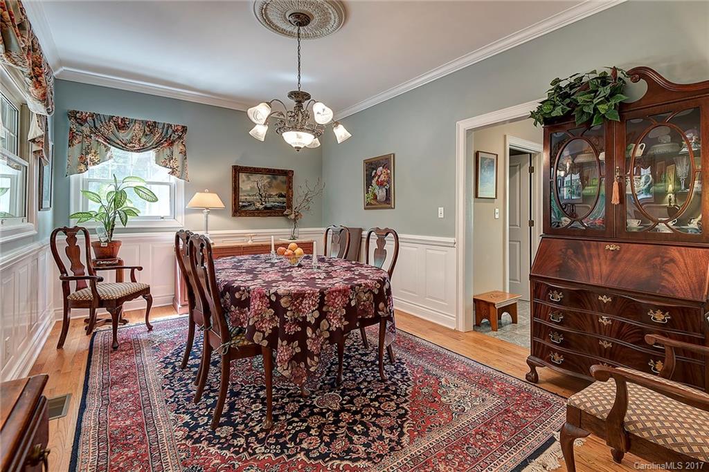 34 Hawk View Drive Asheville NC 28804