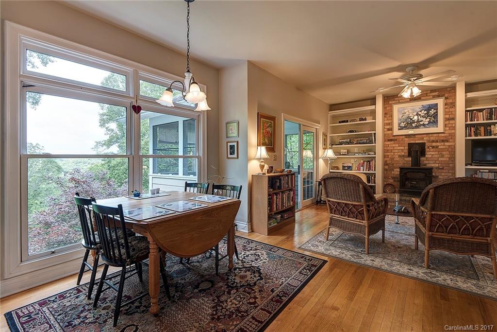 34 Hawk View Drive Asheville NC 28804