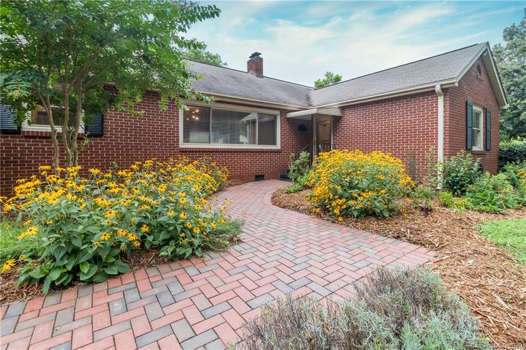 1627 Medford Drive Charlotte NC 28205