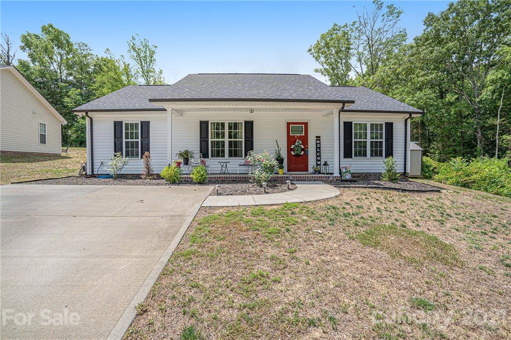 47 Lakewood Court NW Concord NC 28027