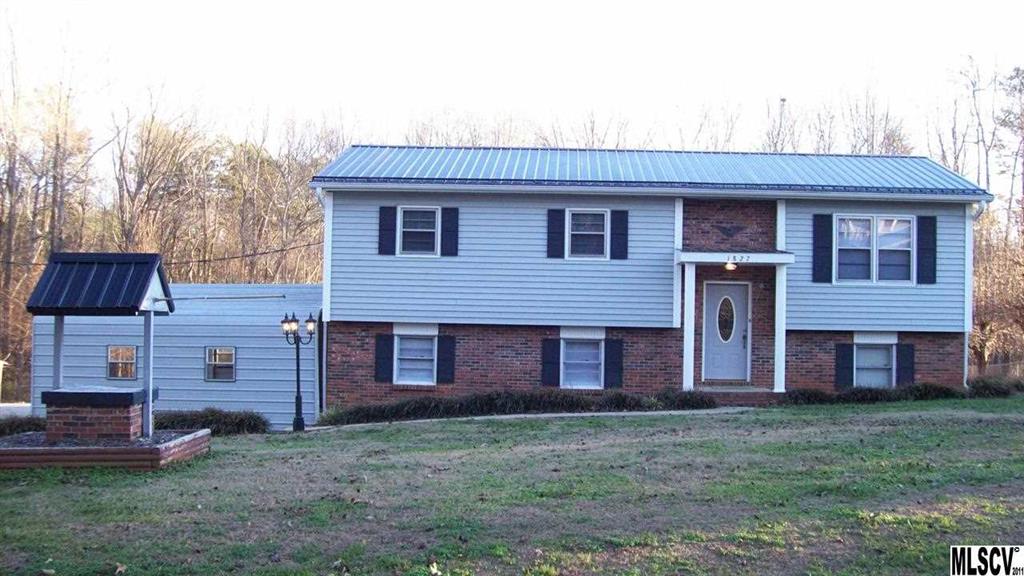 1827 Woods Avenue Newton NC 28658