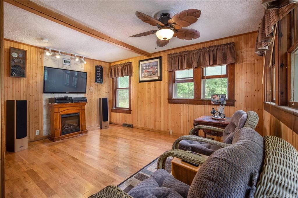 74 Highland Street Weaverville NC 28787