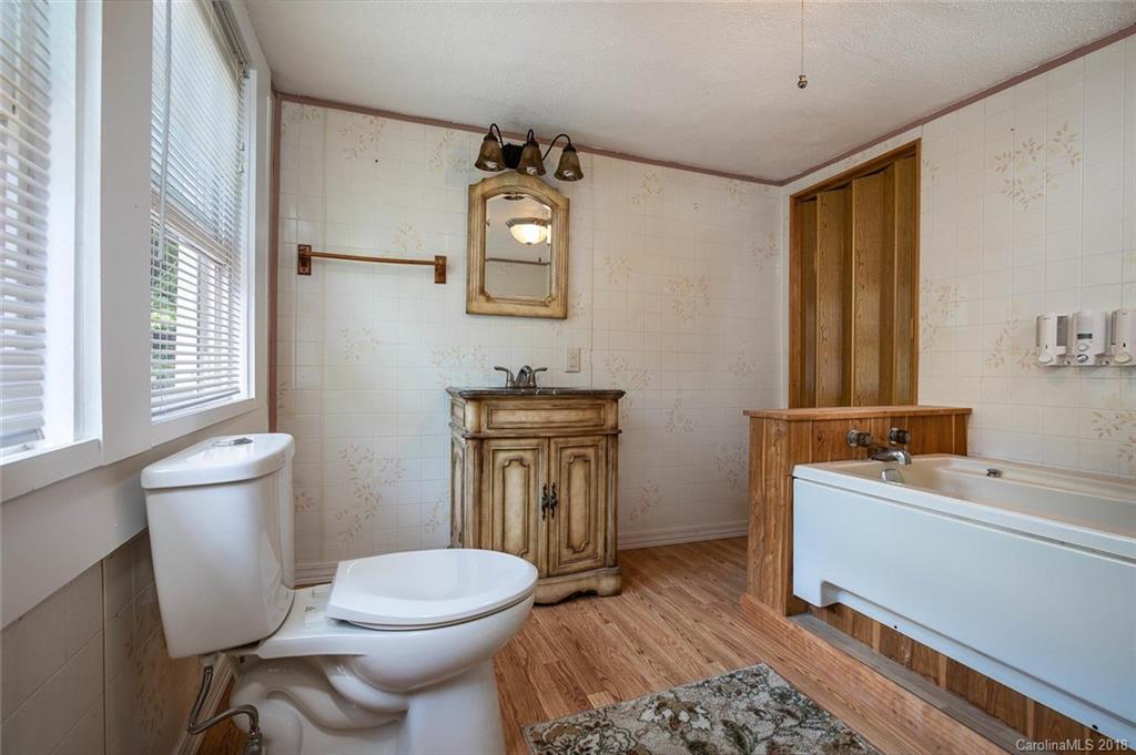 74 Highland Street Weaverville NC 28787
