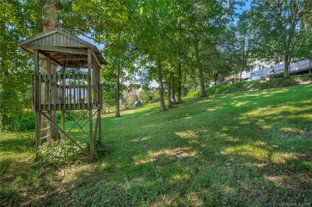 74 Highland Street Weaverville NC 28787