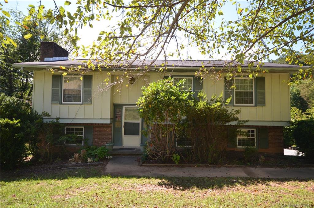 17 Melton Road Candler NC 28715