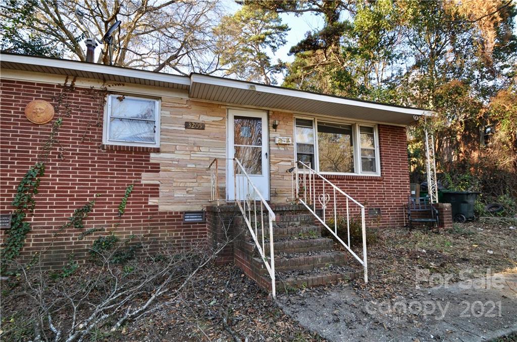 3205 Brixton Court Charlotte NC 28205