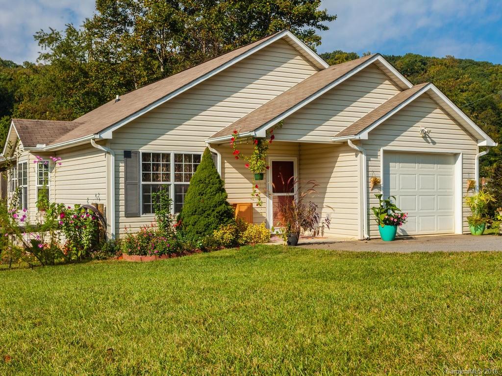4 High Mountain Lane Candler NC 28715