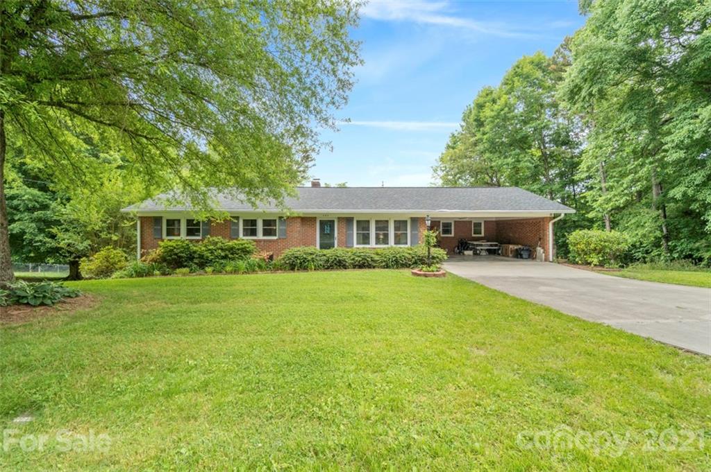107 Hoyle Street Morganton NC 28655