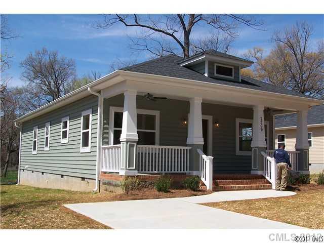 1628 Umstead Street Charlotte NC 28205