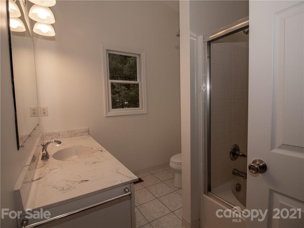 107 Pink Fox Cove Road Weaverville NC 28787