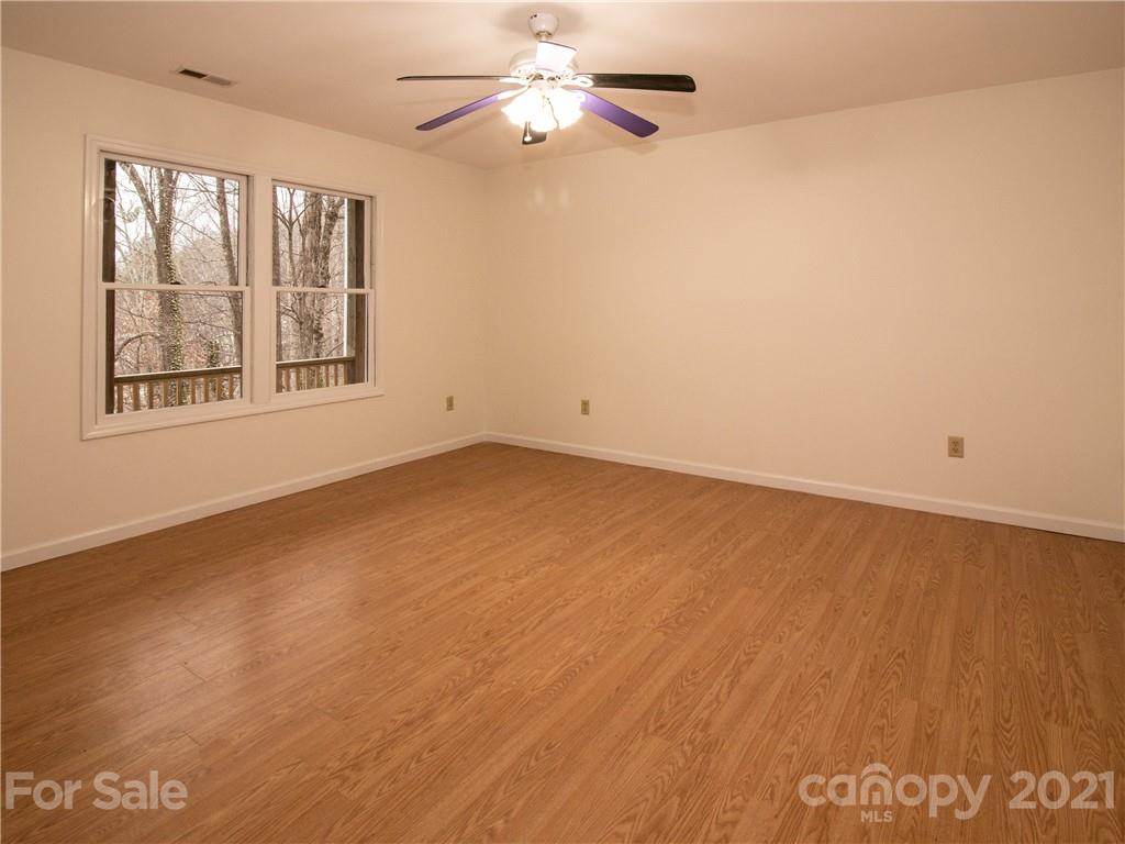 107 Pink Fox Cove Road Weaverville NC 28787