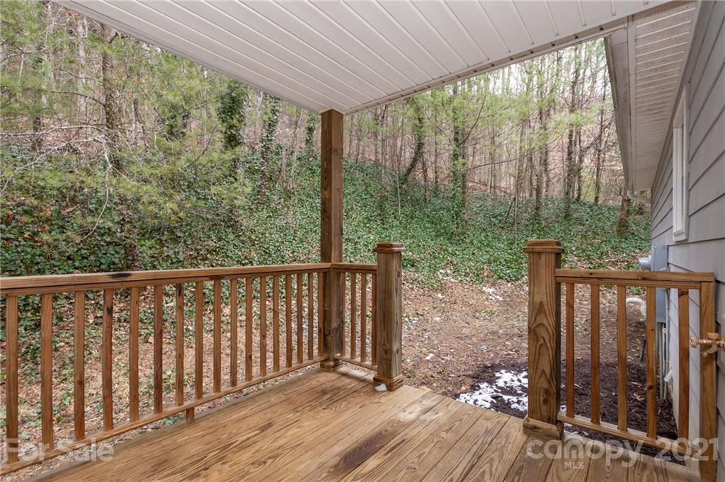 107 Pink Fox Cove Road Weaverville NC 28787