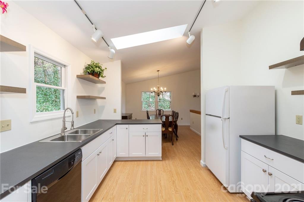 107 Pink Fox Cove Road Weaverville NC 28787