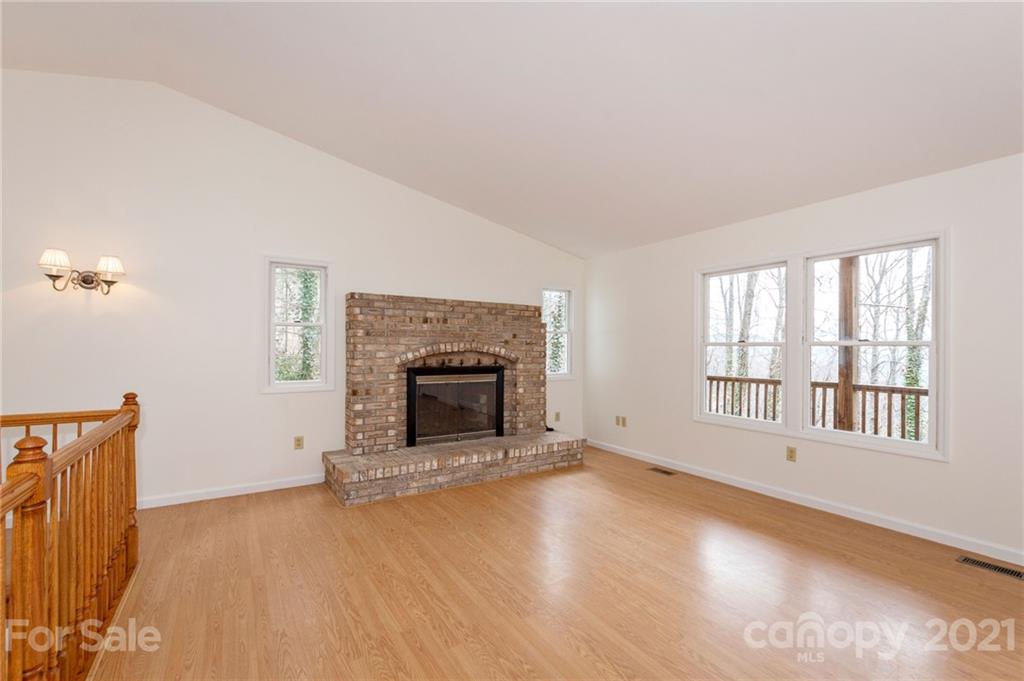 107 Pink Fox Cove Road Weaverville NC 28787