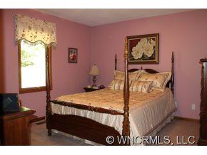 4 Tanager Court Candler NC 28715