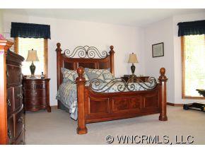 4 Tanager Court Candler NC 28715