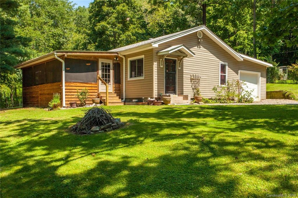 15 Forsythia Lane Candler NC 28715