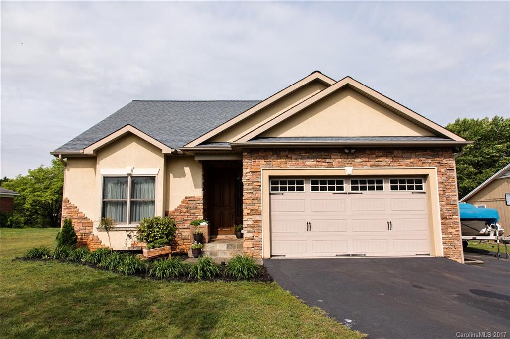 1721 10th Street Court Nw Hickory NC 28601
