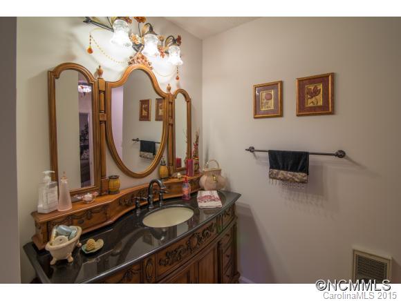 319 Summer Haven Road Swannanoa NC 28778