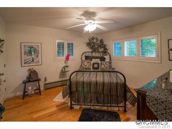 319 Summer Haven Road Swannanoa NC 28778