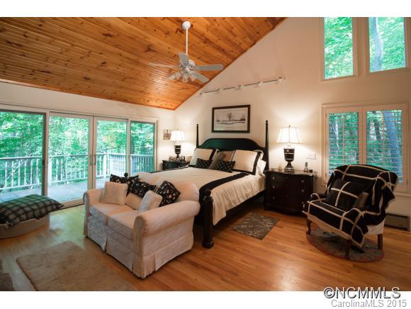 319 Summer Haven Road Swannanoa NC 28778