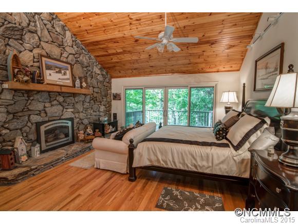 319 Summer Haven Road Swannanoa NC 28778