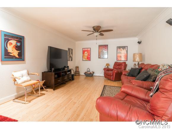 319 Summer Haven Road Swannanoa NC 28778