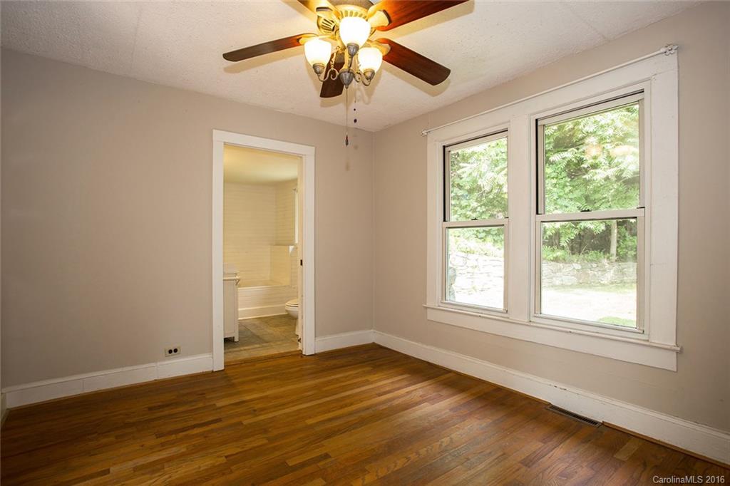 389 Stratford Road Asheville NC 28804