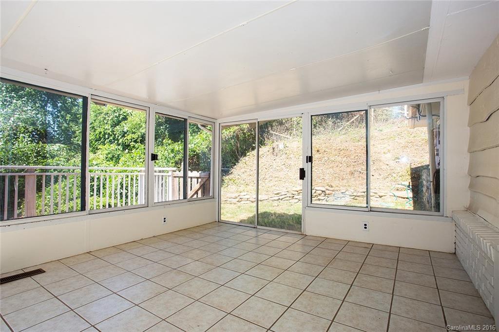 389 Stratford Road Asheville NC 28804