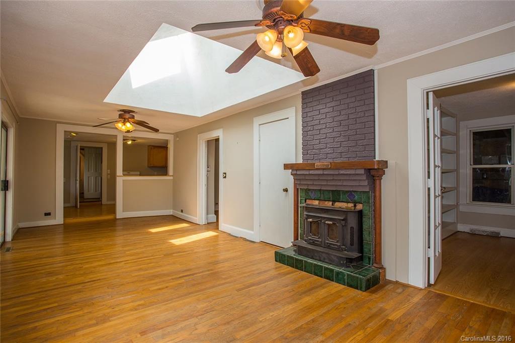 389 Stratford Road Asheville NC 28804