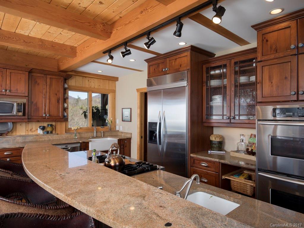 67 Farm View Road Fairview NC 28730