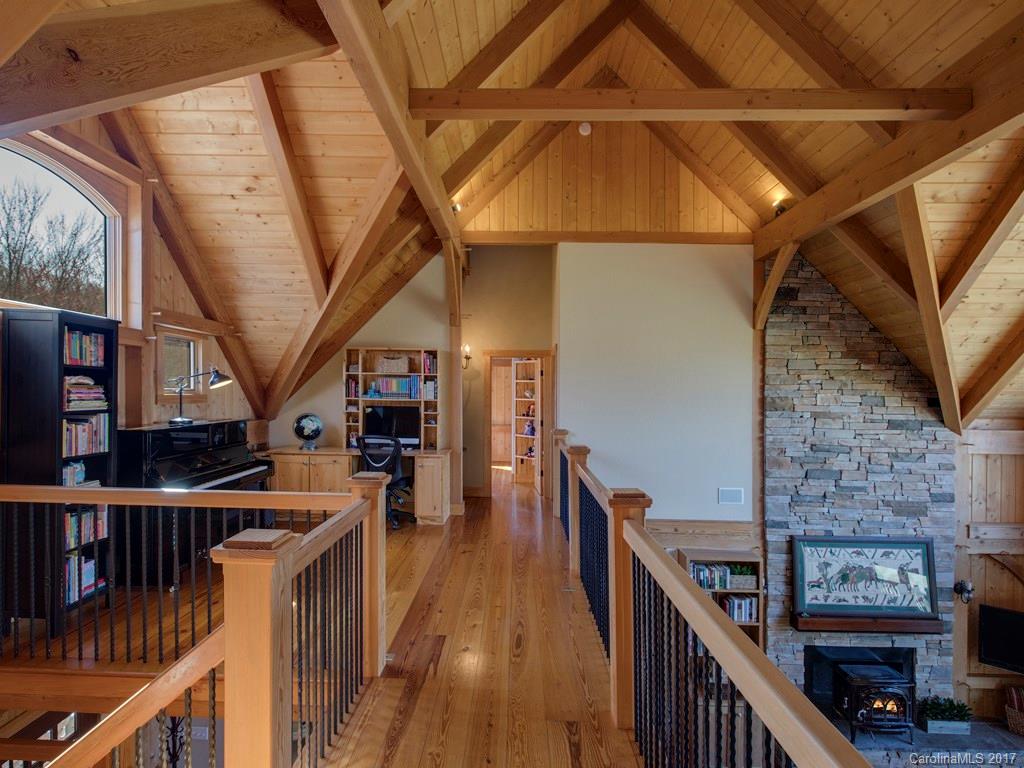 67 Farm View Road Fairview NC 28730