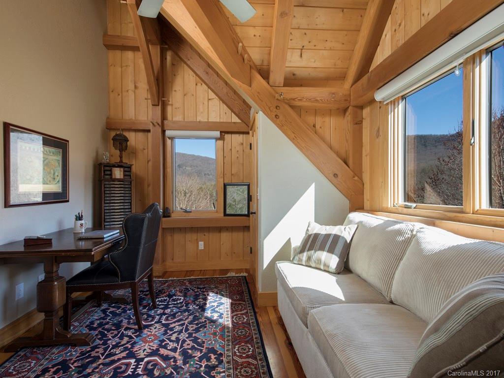 67 Farm View Road Fairview NC 28730