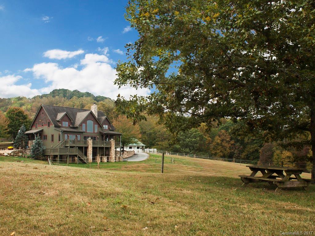 67 Farm View Road Fairview NC 28730
