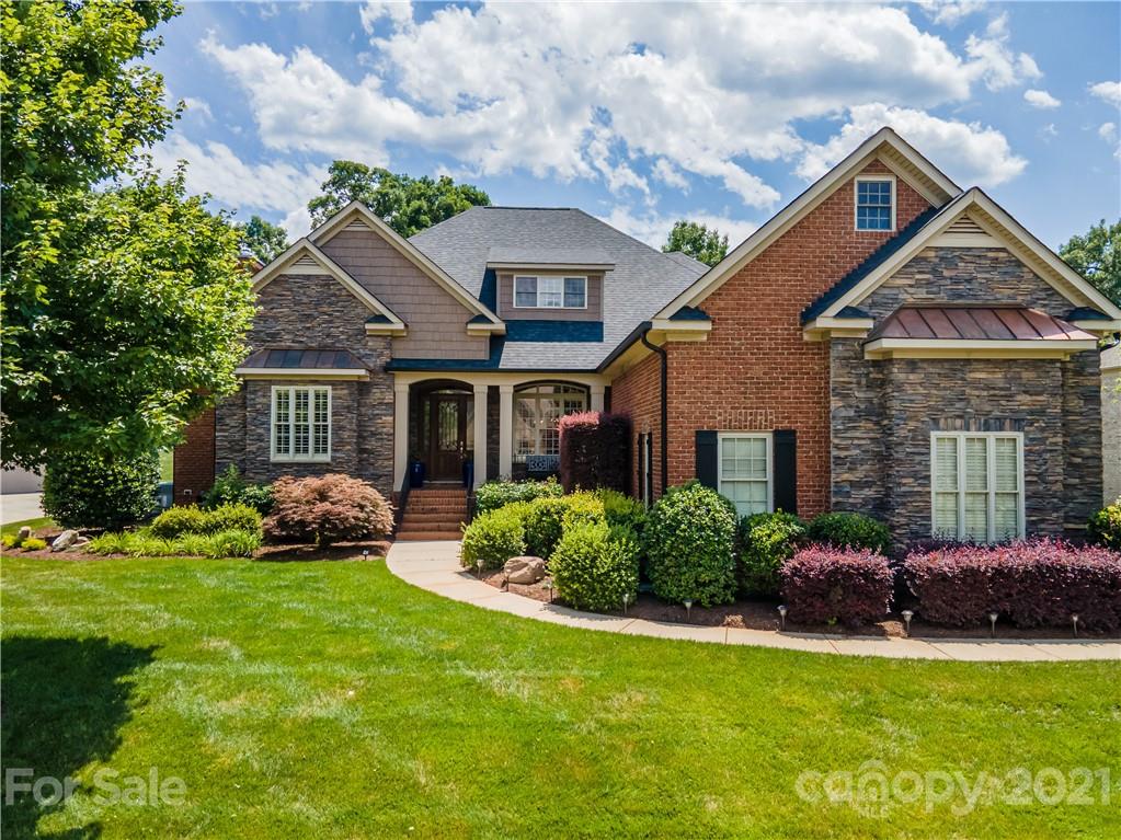 2025 Fitzhugh Lane Matthews NC 28104