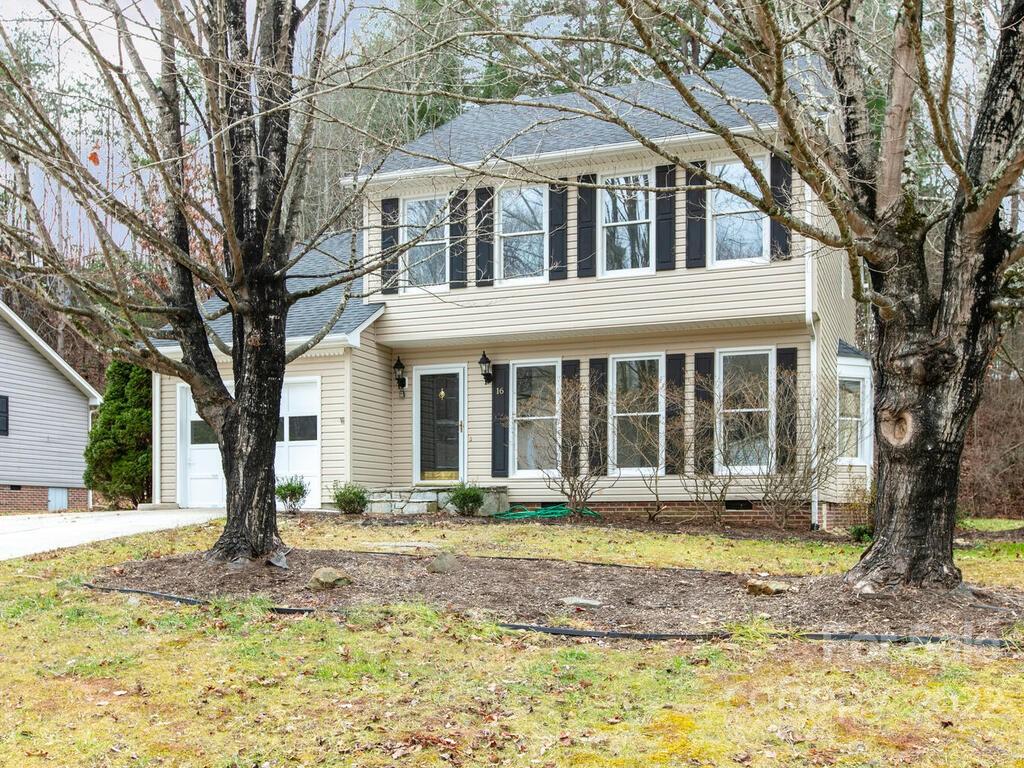 16 Marlwood Court Asheville NC 28804