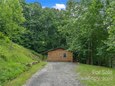 175 And 230 Sheets Farm Road Bakersville NC 28705