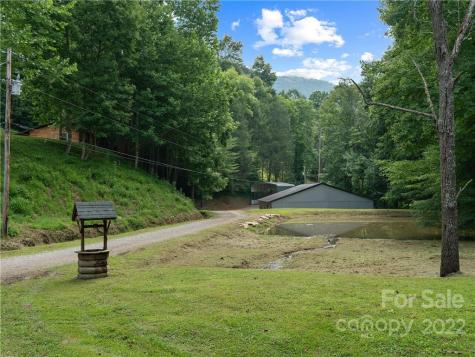 175 And 230 Sheets Farm Road Bakersville NC 28705
