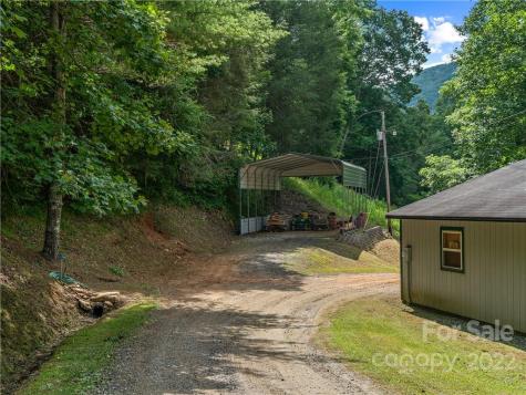 175 And 230 Sheets Farm Road Bakersville NC 28705