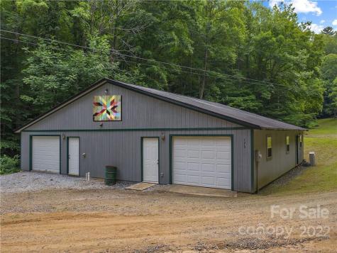 175 And 230 Sheets Farm Road Bakersville NC 28705